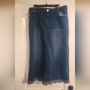 Maxi denim skirt